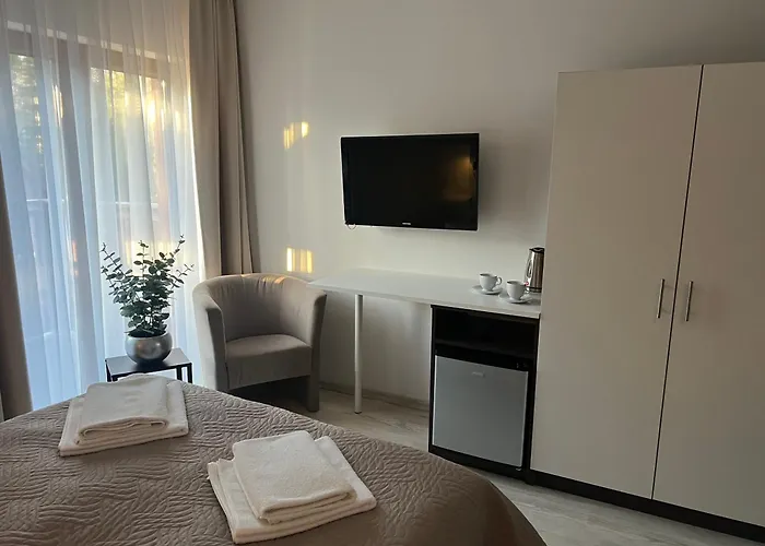 홈스테이 Ostoja 데브키