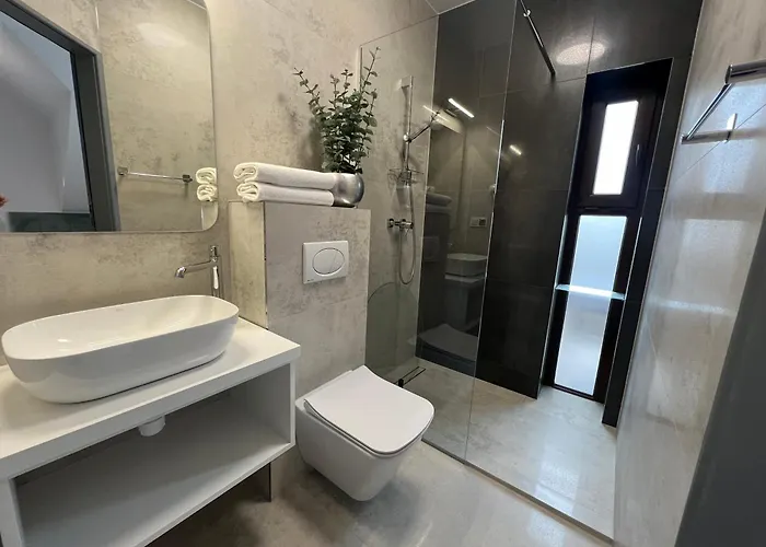 홈스테이 Ostoja 데브키