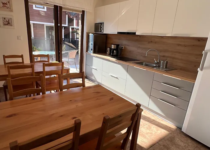 Ostoja 홈스테이 데브키