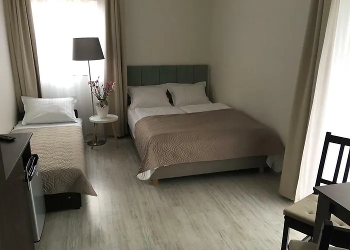 홈스테이 Ostoja 데브키